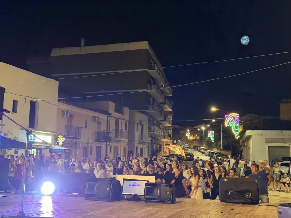 10 settembre 2026 · Sagra della salsiccia e DuoDoro in concerto